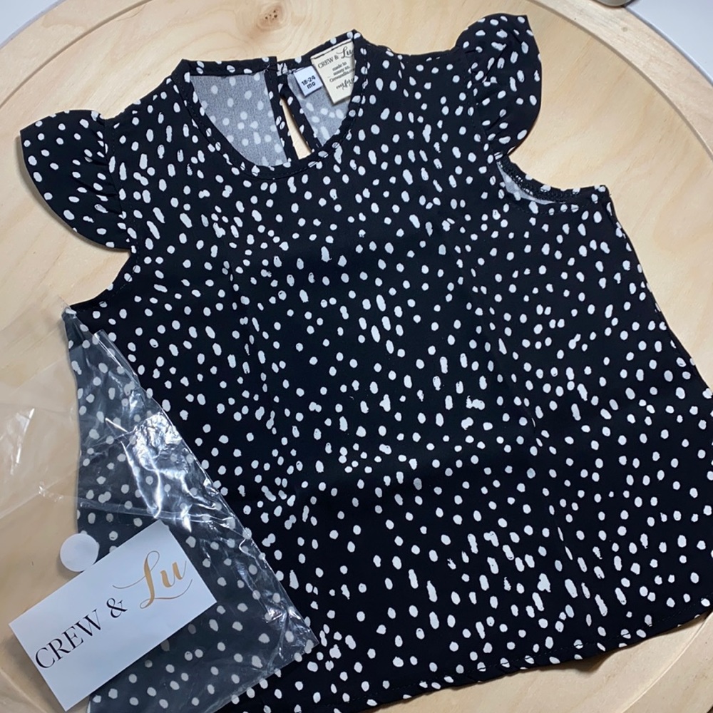 Crew & Lu black & white speckled flutter blouse